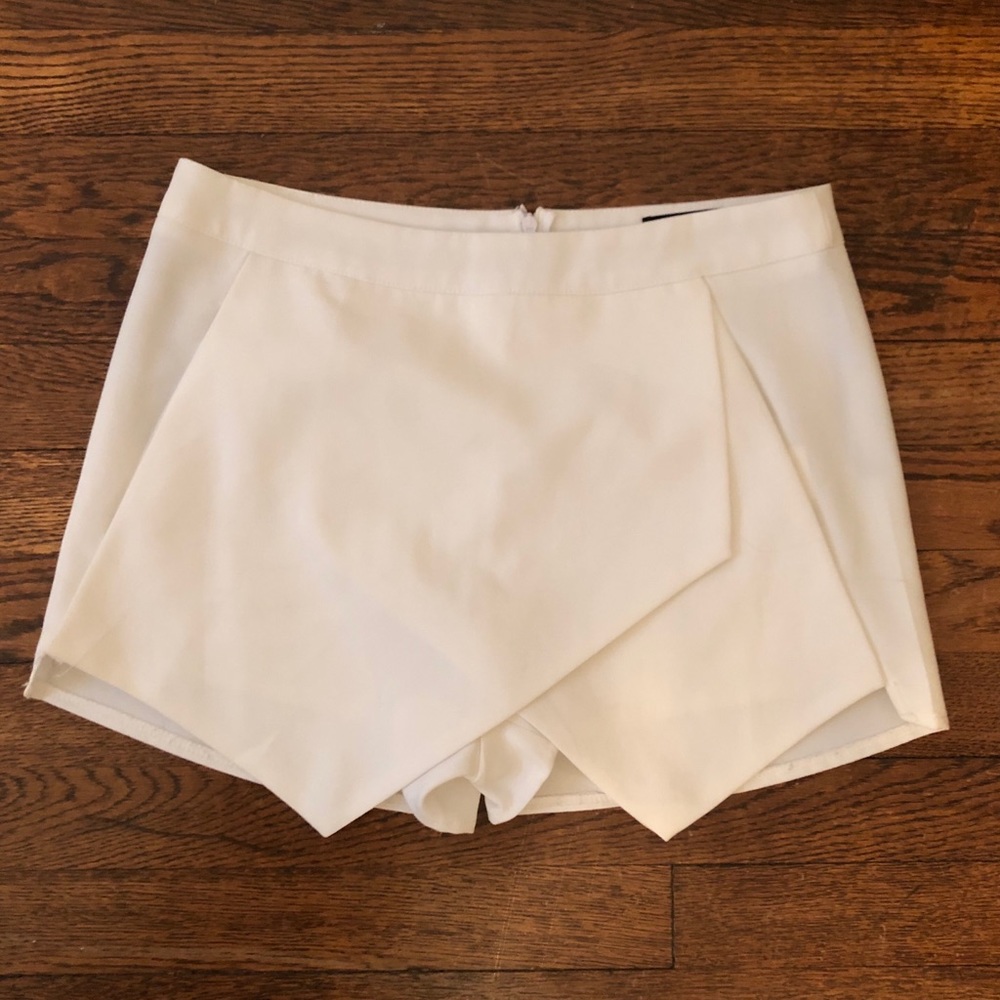 Missguided White Envelope Skort